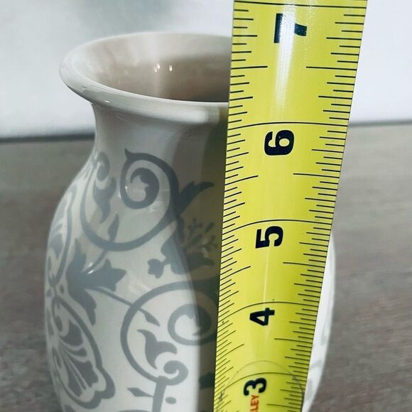 Ivory White Gray Damask Ceramic Vase - Picture 3 of 3
